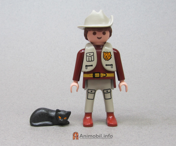 Cat Sleeping 2 Black 2