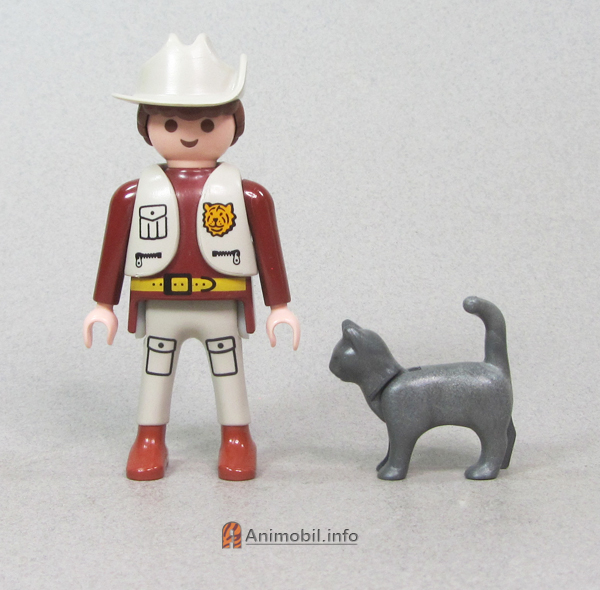 Cat Standing Dark Grey